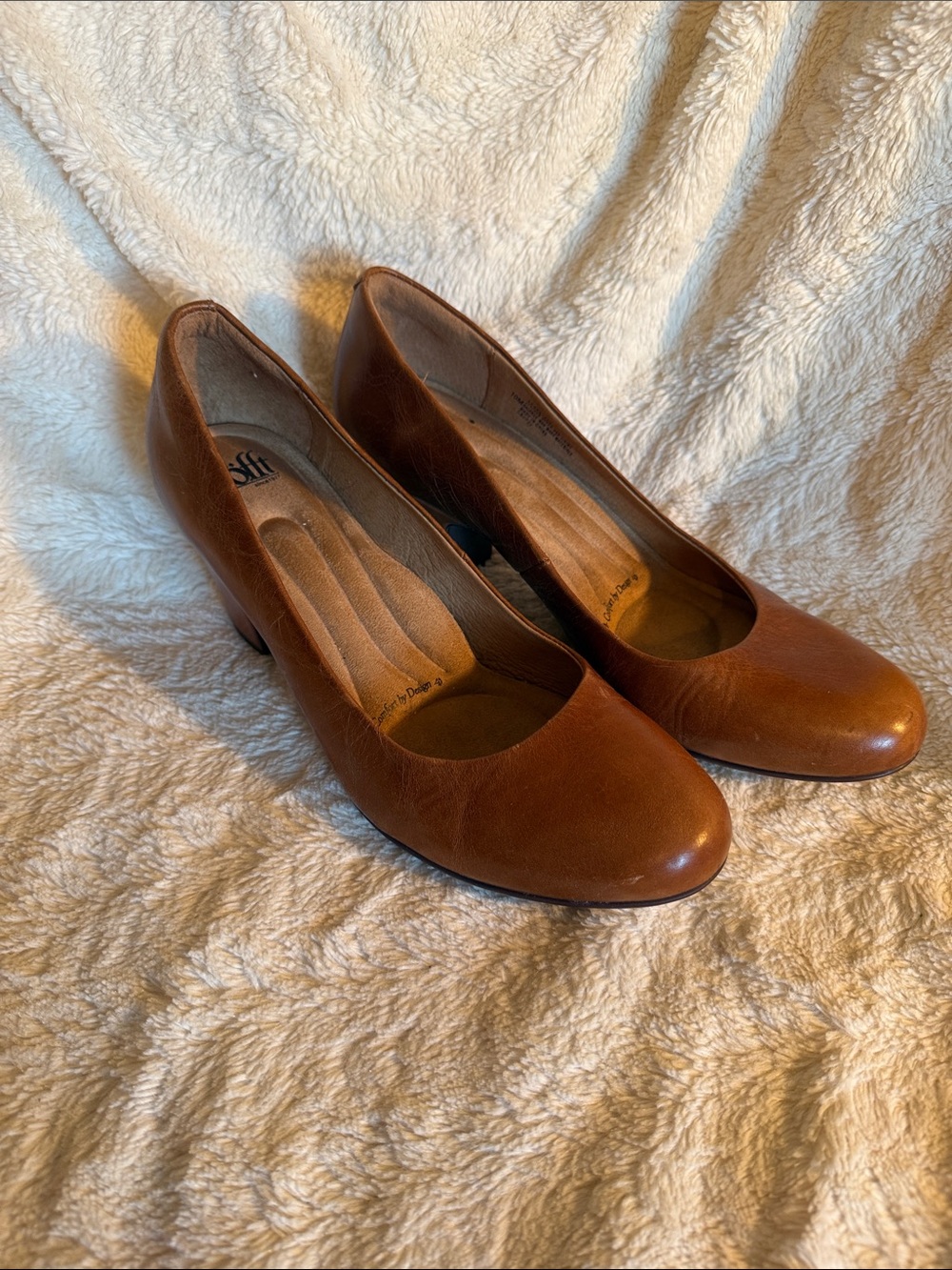 Sofft Cognac Leather Round-Toe Pumps